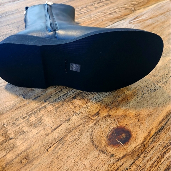 New Coach Vanessa Bootie Black Leather - Picture 2 of 6